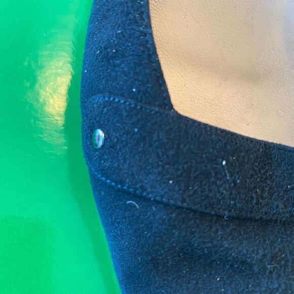 Manolo Blahnik Black Suede Heel - Size 10.5 - Picture 3 of 10